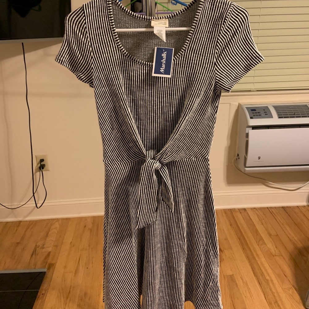 NWT Black & White Striped Short Sleeve Dress
